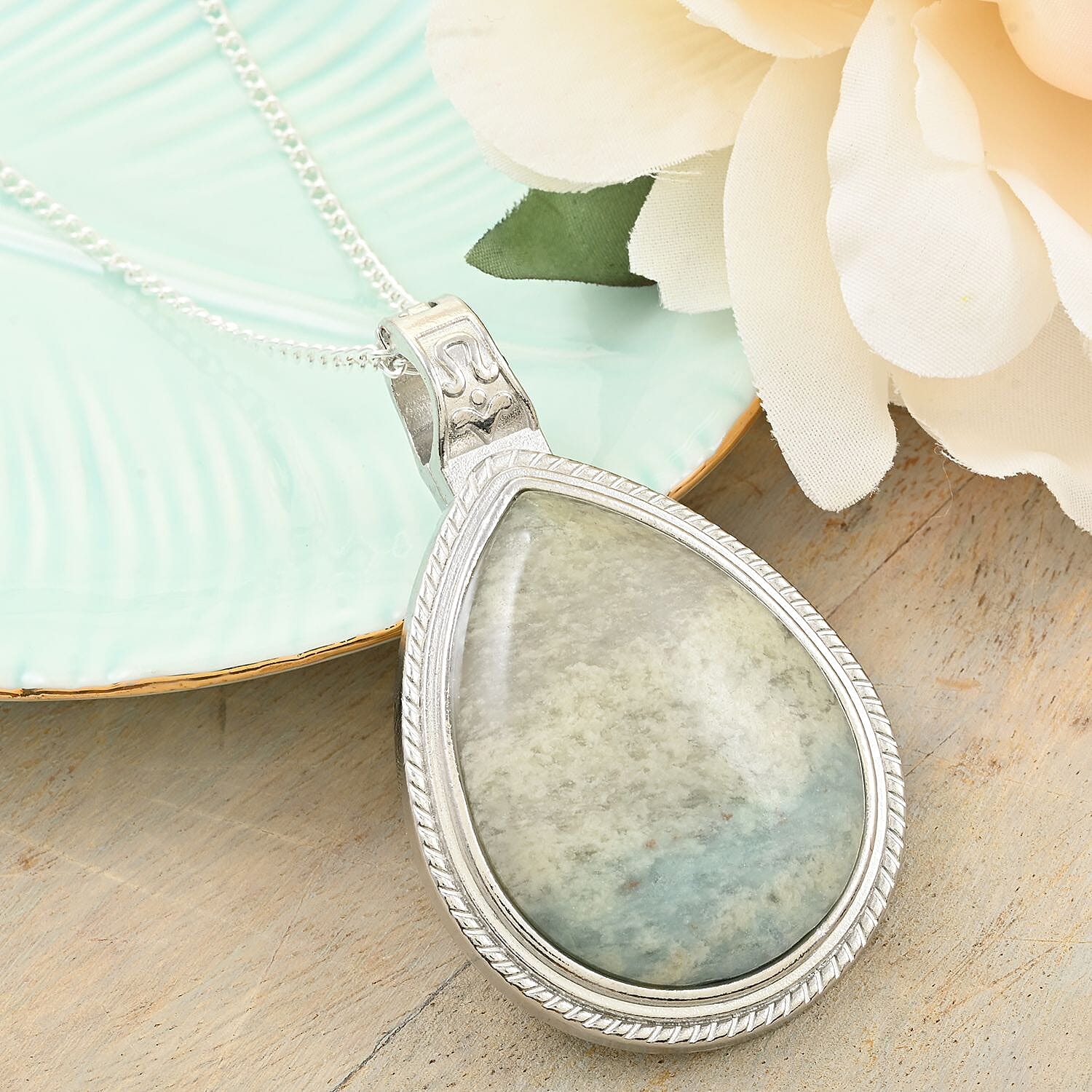 Aquamarine Quartz Drop Magnetic Pendant Necklace 18 Inches in Silvertone 22.40 ctw
