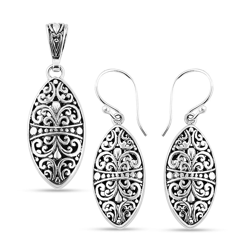 Bali Legacy Filigree Earrings and Pendant without Chain in Sterling Silver 8 Grams