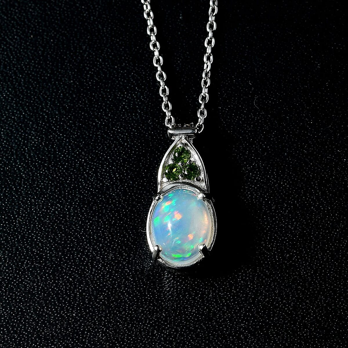 Premium Ethiopian Welo Opal and Chrome Diopside Pendant Necklace 20 Inches in Platinum Over Sterling Silver 1.30 ctw image number 2