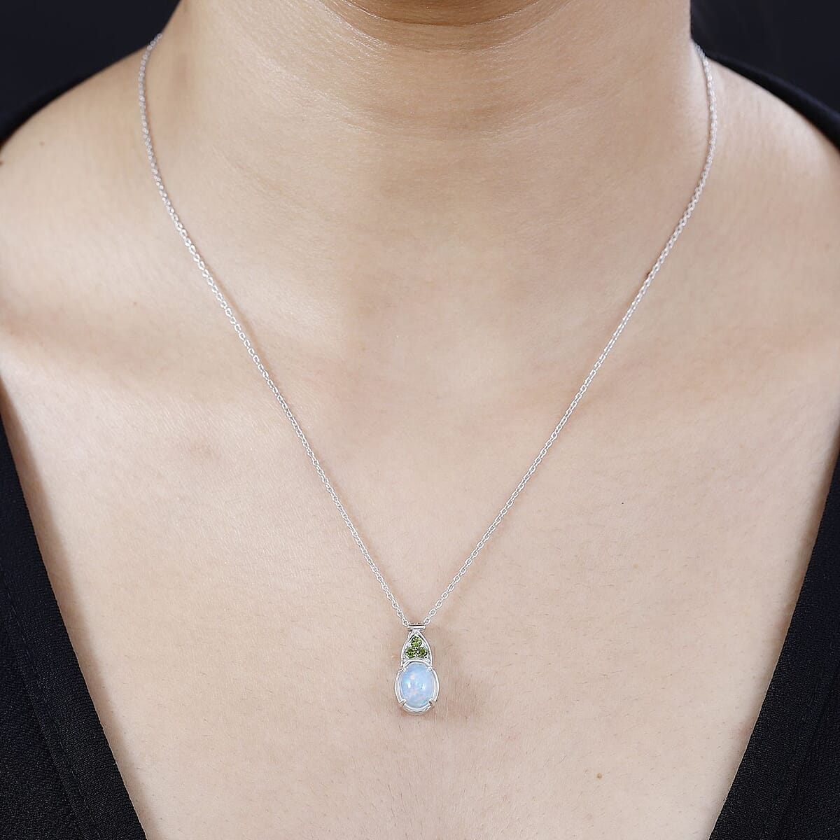Premium Ethiopian Welo Opal and Chrome Diopside Pendant Necklace 20 Inches in Platinum Over Sterling Silver 1.30 ctw image number 3