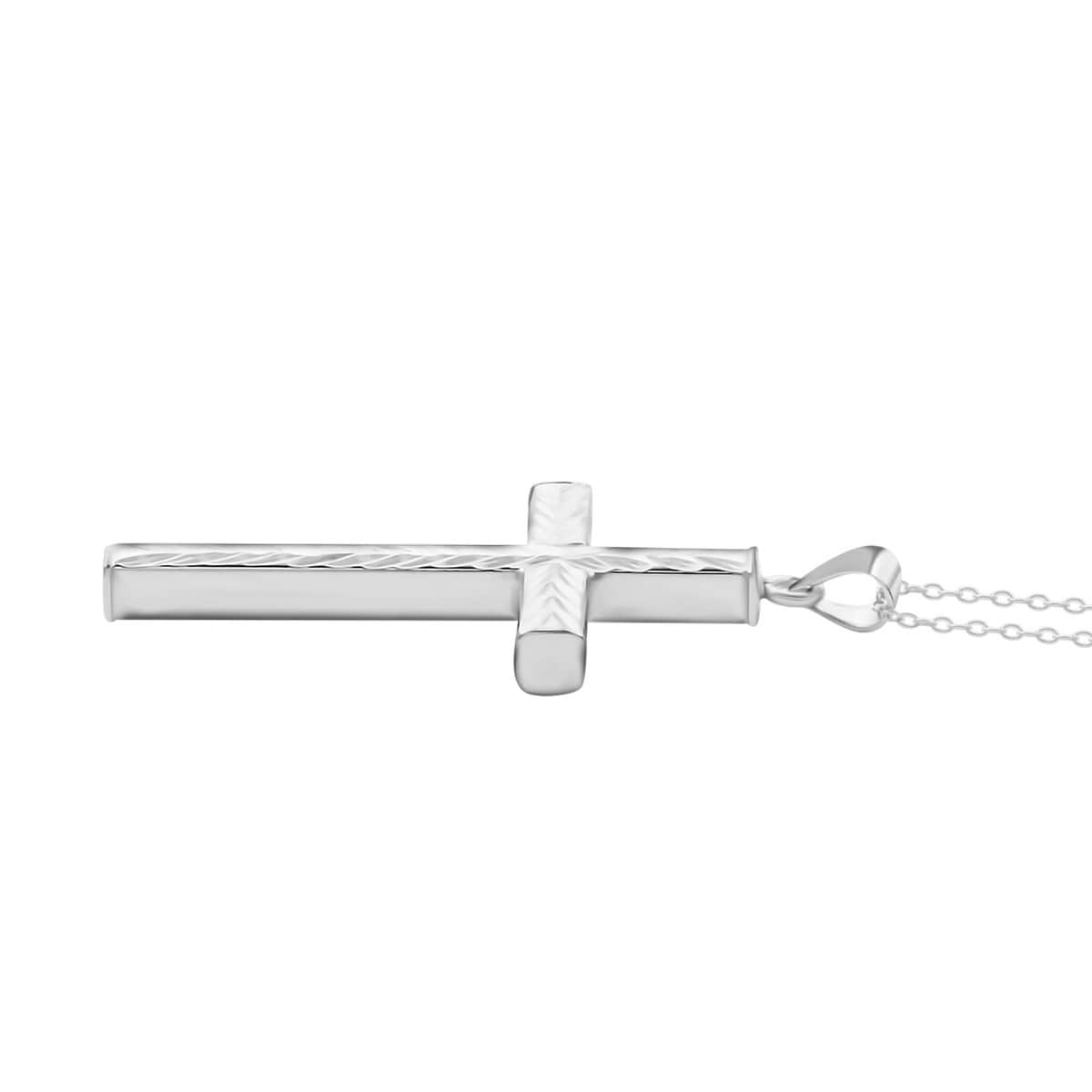 Sterling Silver Diamond-Cut Cross Pendant Necklace (18 Inches) (2.70 g) image number 3