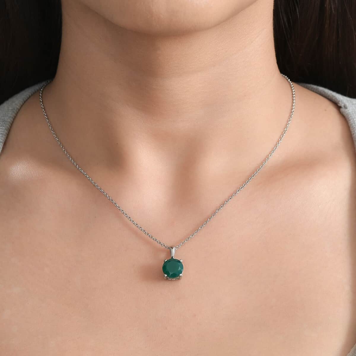 Green Onyx Solitaire Pendant Necklace 20 Inches in Stainless Steel 3.20 ctw image number 2