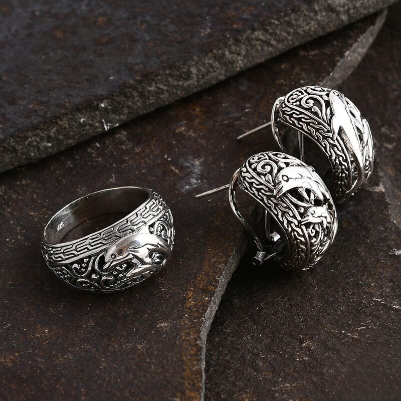 Bali Legacy Sterling Silver Dolphin Ring (Size 5.0) and Earrings 16.60 Grams