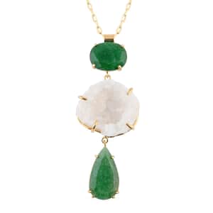 White Quartz and Green Onyx Pendant Necklace 16-20 Inches in Goldtone 78.00 ctw