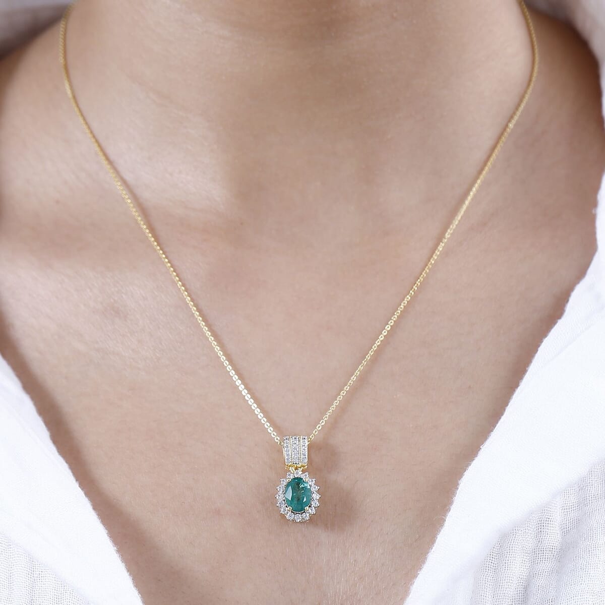 Kagem Zambian Emerald and White Zircon Sunburst Pendant Necklace 20 Inches in Vermeil Yellow Gold Over Sterling Silver 1.75 ctw image number 2