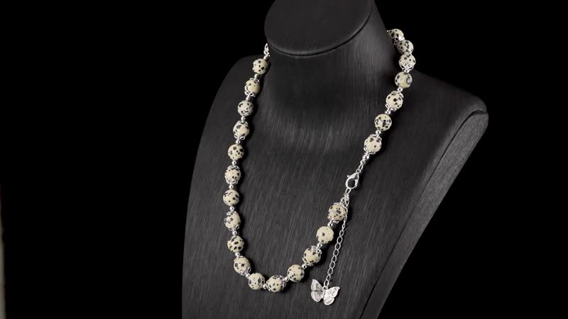 Dalmation Jasper 320.00 ctw Beaded Bracelet (6.50-8.00In) and Necklace 18 Inches with Butterfly Charm in Silvertone