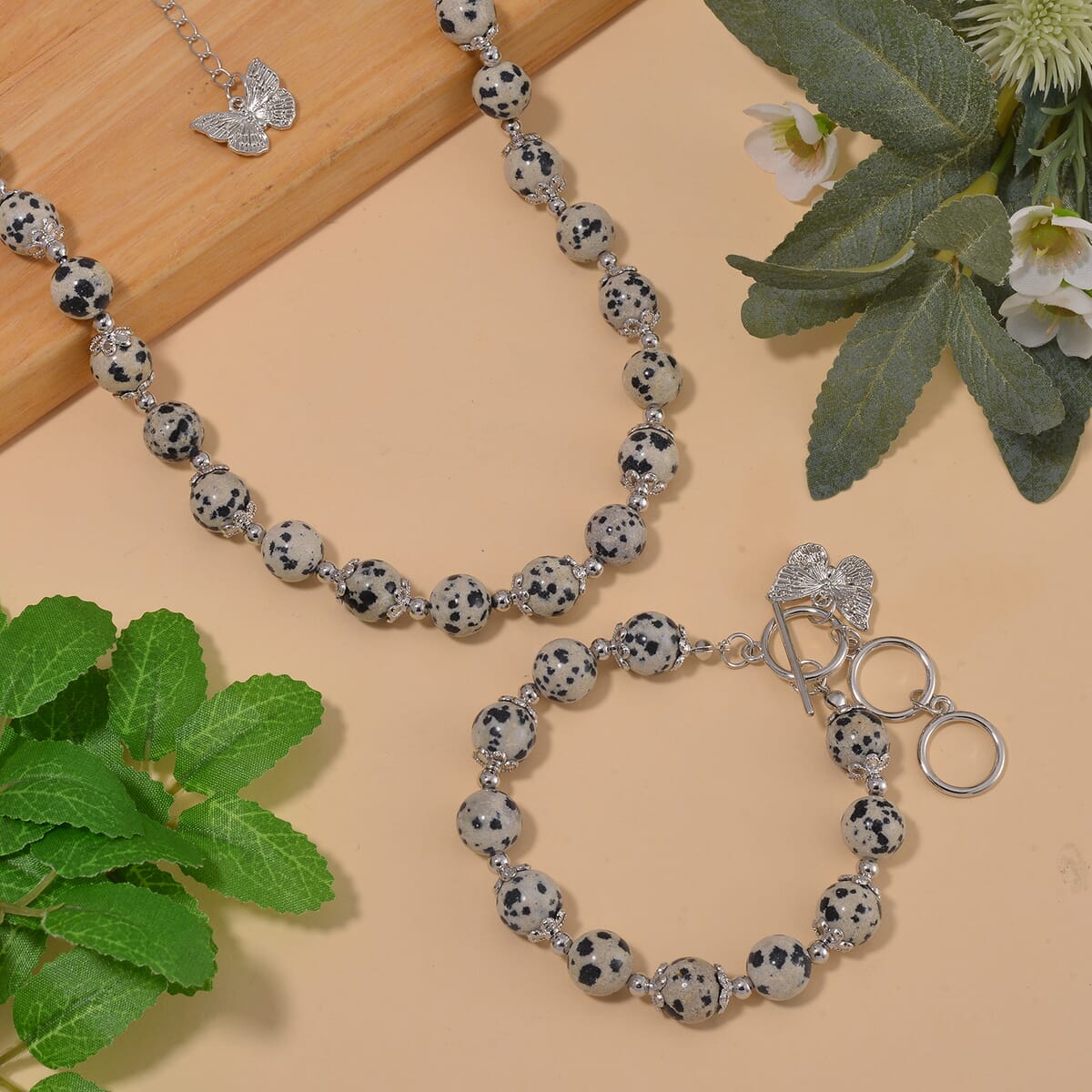 Dalmation Jasper 320.00 ctw Beaded Bracelet (6.50-8.00In) and Necklace 18 Inches with Butterfly Charm in Silvertone image number 1
