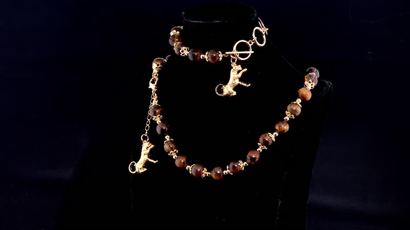 Yellow Tiger's Eye 320.00 ctw Beaded Bracelet (6.50-8.00In) and Necklace 18-20 Inches in with Leopard Charm Goldtone