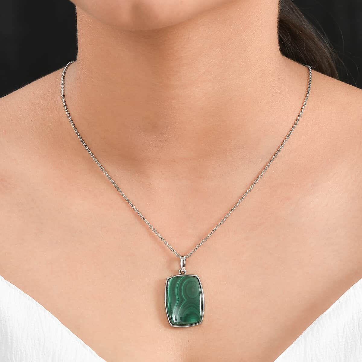 African Malachite 30.40 ctw Pendant Necklace in Stainless Steel 20 Inches image number 2