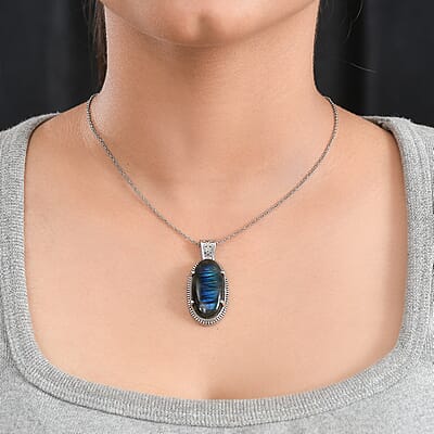 Malagasy Labradorite 25.25 ctw Pendant Necklace in Stainless Steel 20 Inches