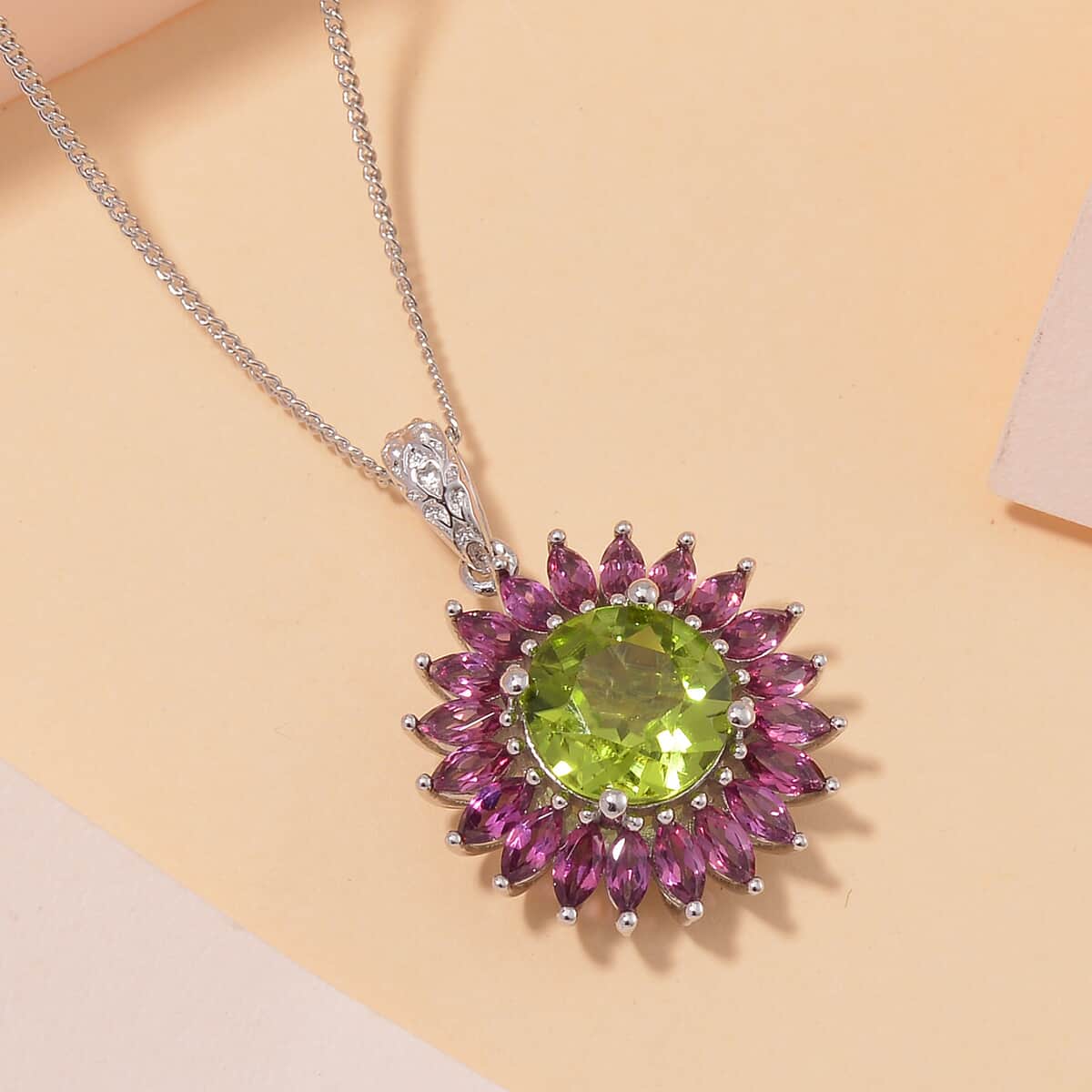 Hebei Peridot and Orissa Rhodolite Garnet 5.25 ctw Scarlet Star Pendant Necklace in Rhodium Over Sterling Silver 18 Inches image number 1