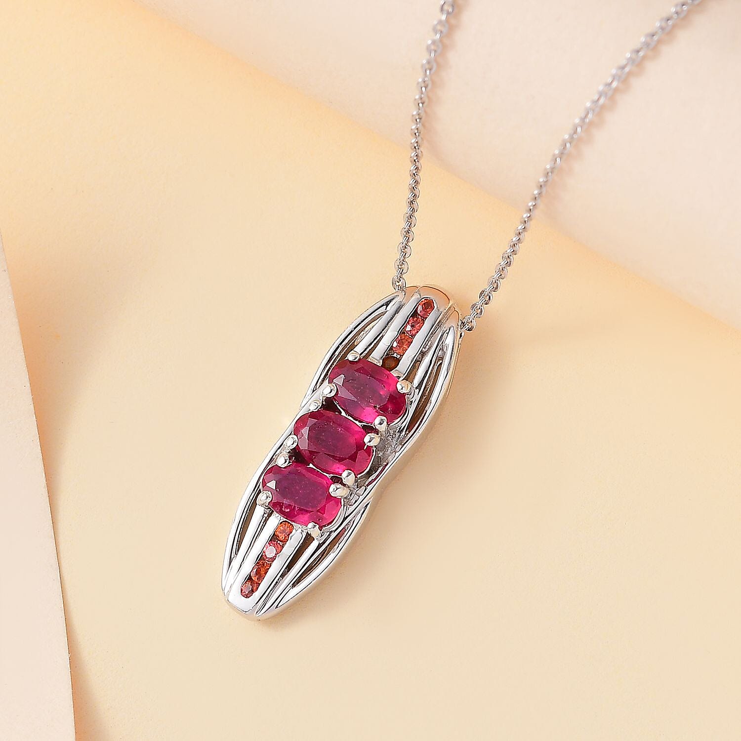 Niassa Ruby - Product card gallery slide 2 (10145553023259)