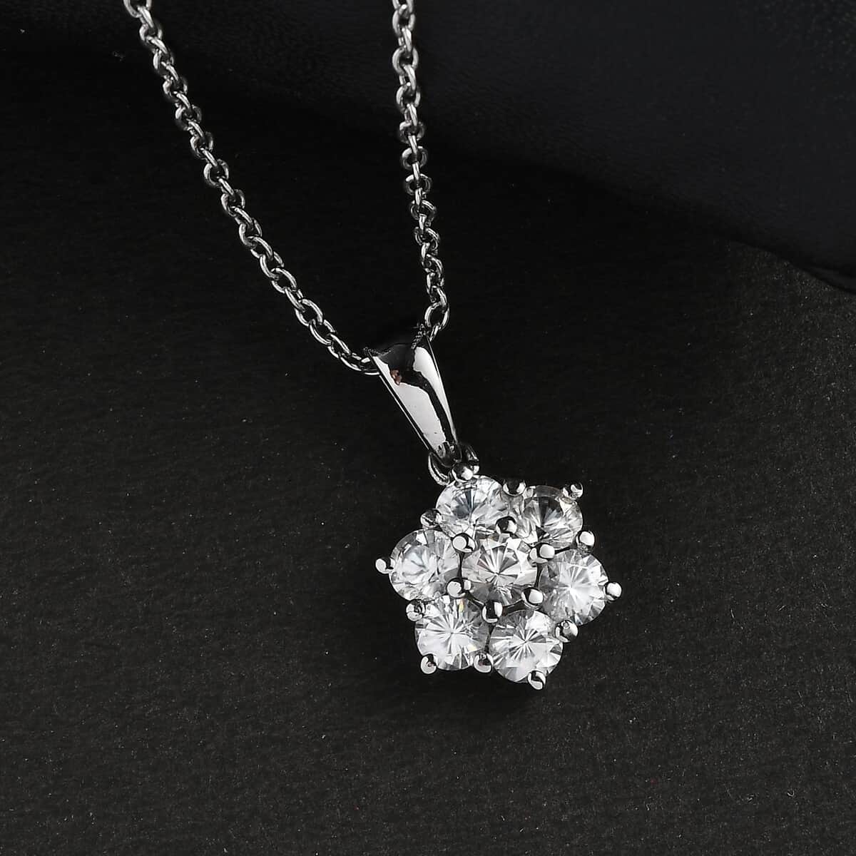 White Zircon 2.50 ctw Pendant Necklace 20 Inches in Stainless Steel image number 2