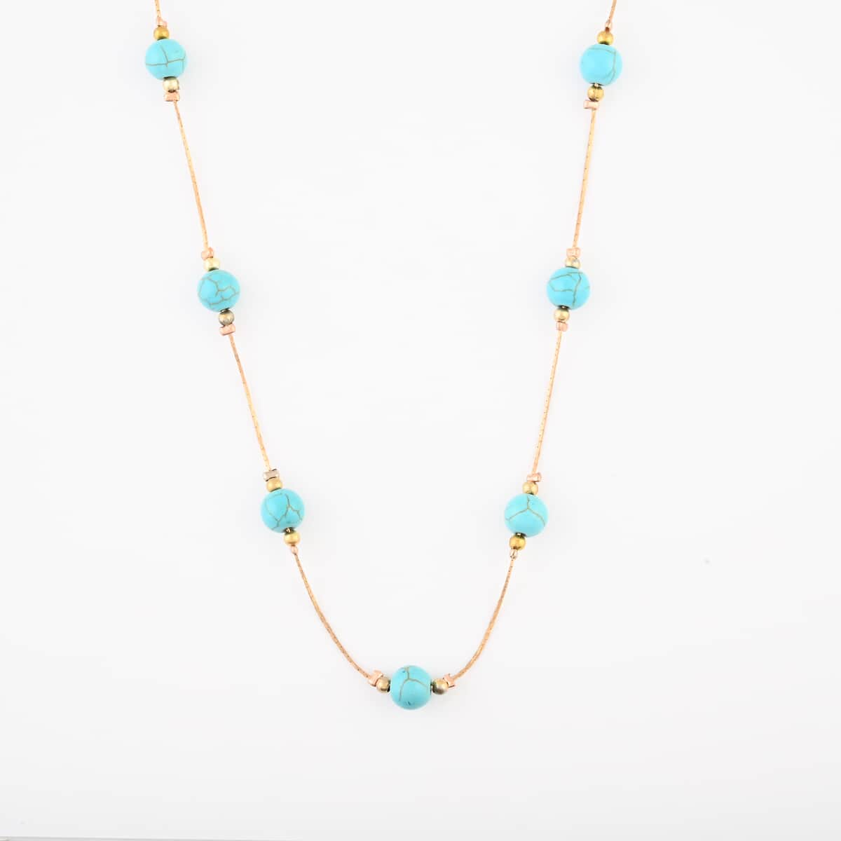 Howlite 21.60 ctw Necklace and Earrings in Goldtone 20 Inches image number 2