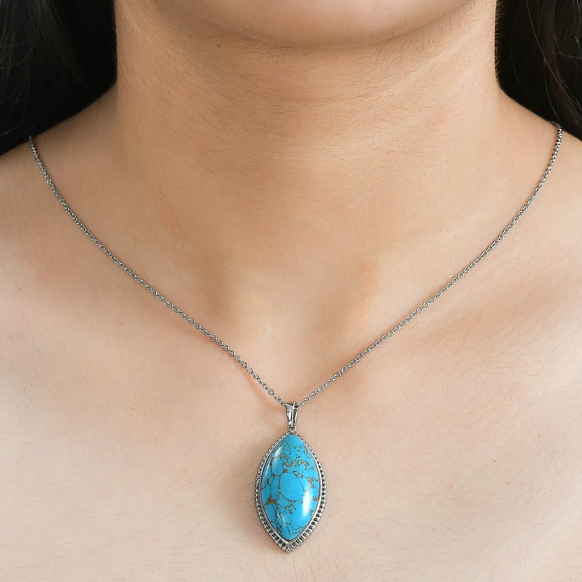 Mojave Blue Turquoise 17.50 ctw Pendant Necklace 20 Inches in Stainless Steel image number 2