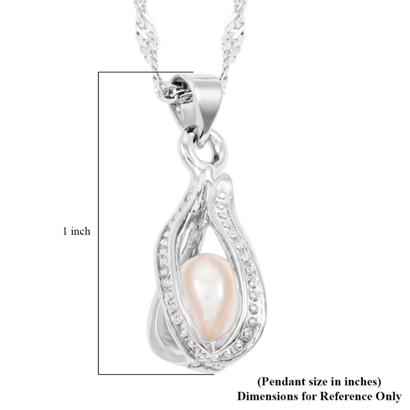 Freshwater Pearl Pendant Necklace in Silvertone 18 Inches