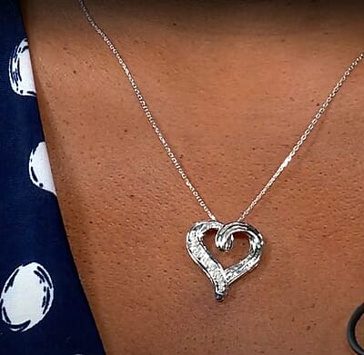Diamond 0.37 ctw Heart Pendant Necklace in Sterling Silver 18 Inches