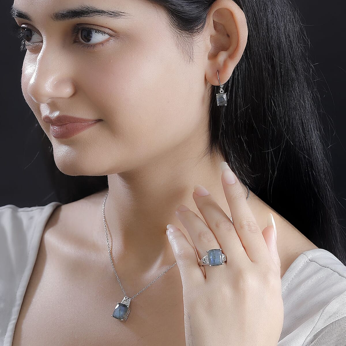 Karis Malagasy Labradorite 14.60 ctw Lever Back Earrings, Blooming Grace Ring (Size 9.0) and Pendant in Platinum Bond with Stainless Steel Necklace 20 Inches image number 2