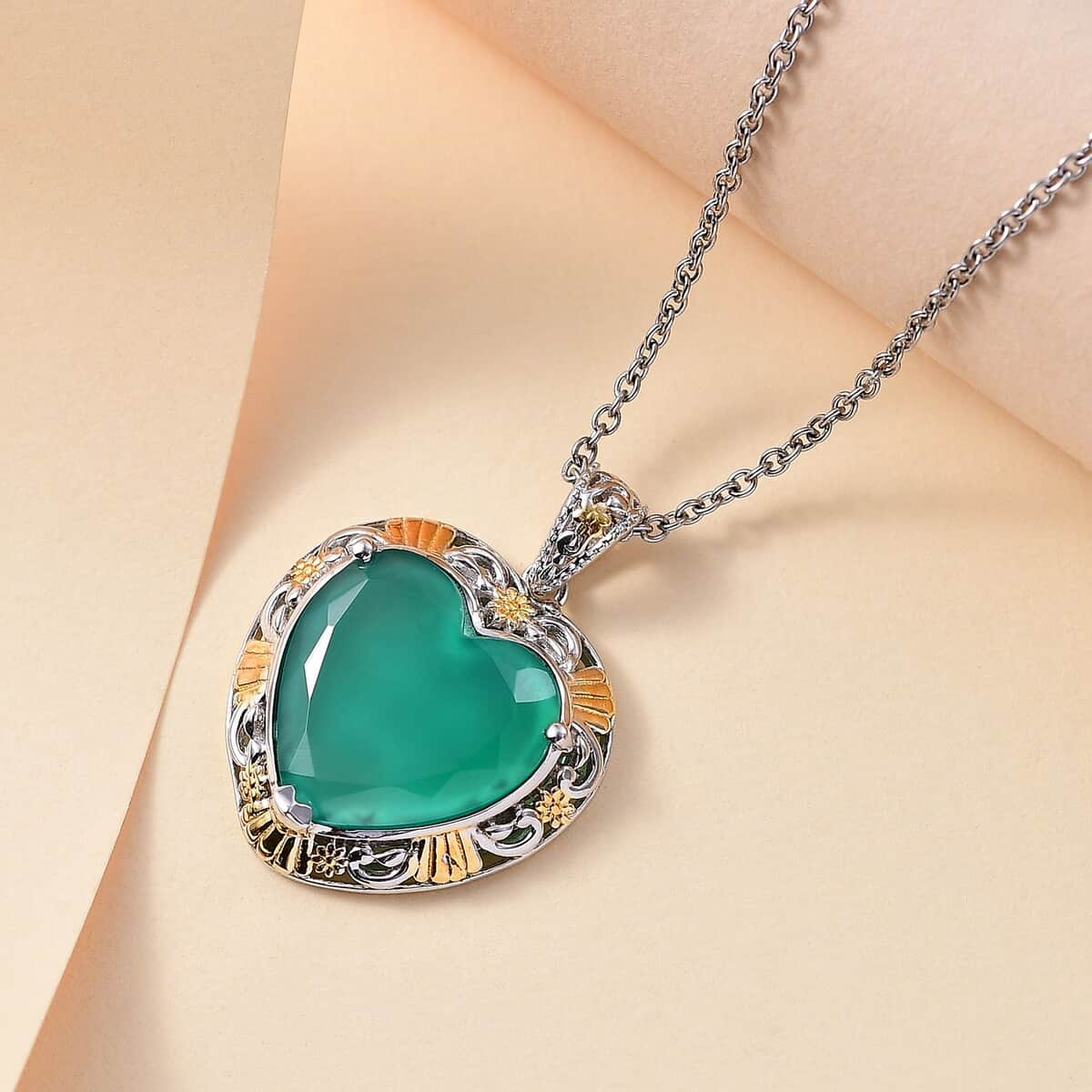 Green Onyx 5.65 ctw Pendant in 18K YG Plated and Platinum Bond with Stainless Steel Chain 20 Inches image number 1