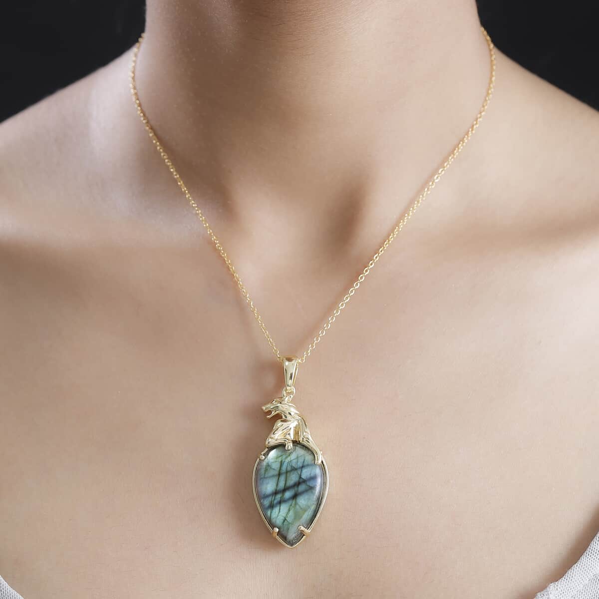 Karis Malagasy Labradorite 38.00 ctw Pendant in 18K YG Plated and Platinum Bond with Stainless Steel Necklace 20 Inches image number 3