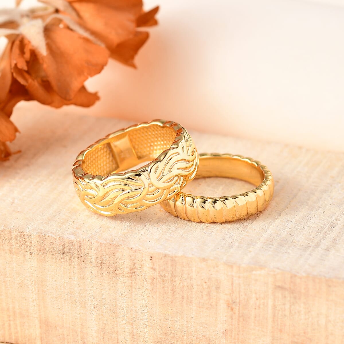 Set of 2 Band Ring in 18K Gold Over Bronze (Size 5.0) image number 1