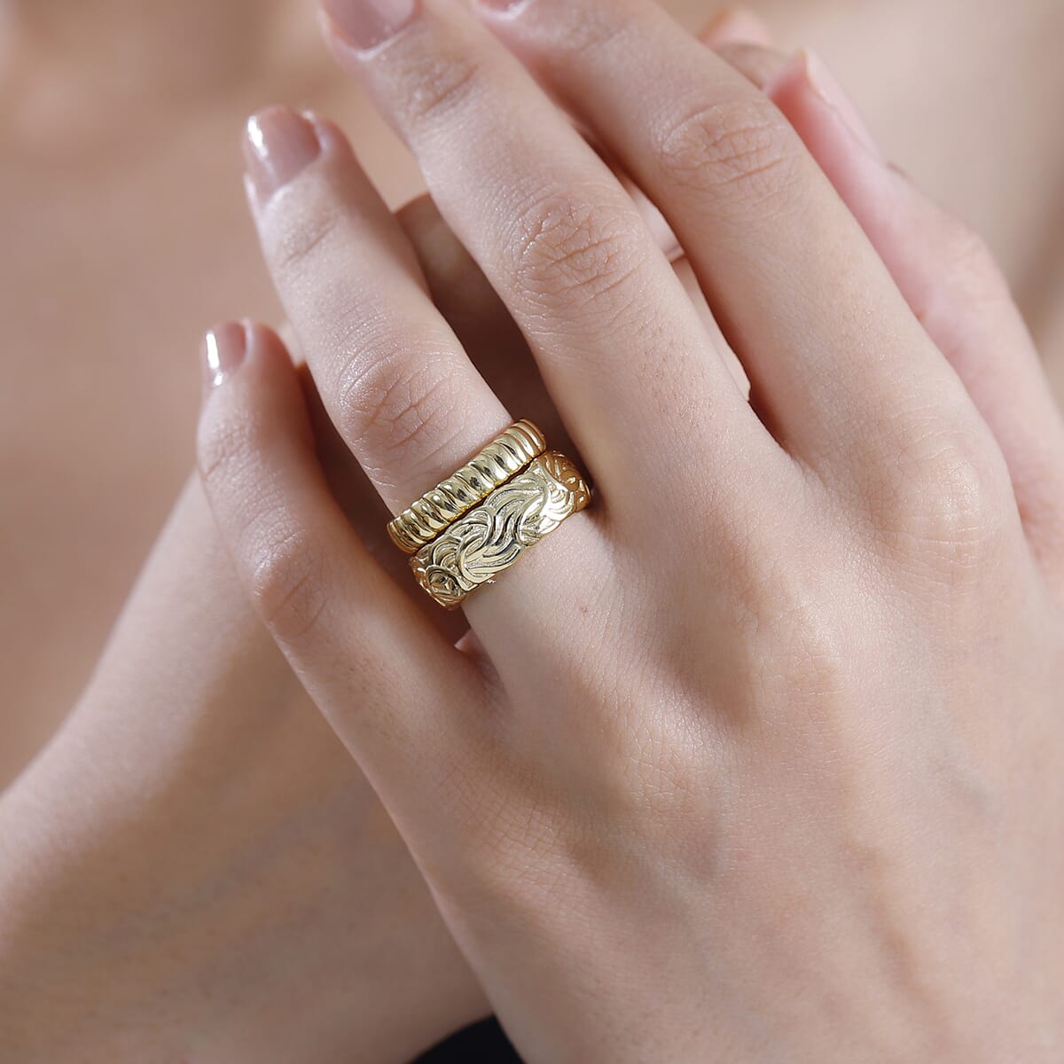 Set of 2 Band Ring in 18K Gold Over Bronze (Size 5.0) image number 2
