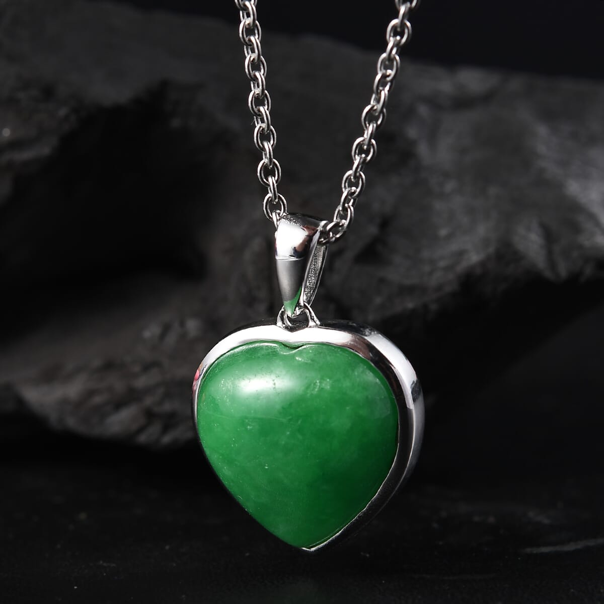 Karis Green Jade (D) 12.00 ctw Heart Pendant in Platinum Bond with Stainless Steel Necklace 20 Inches image number 1