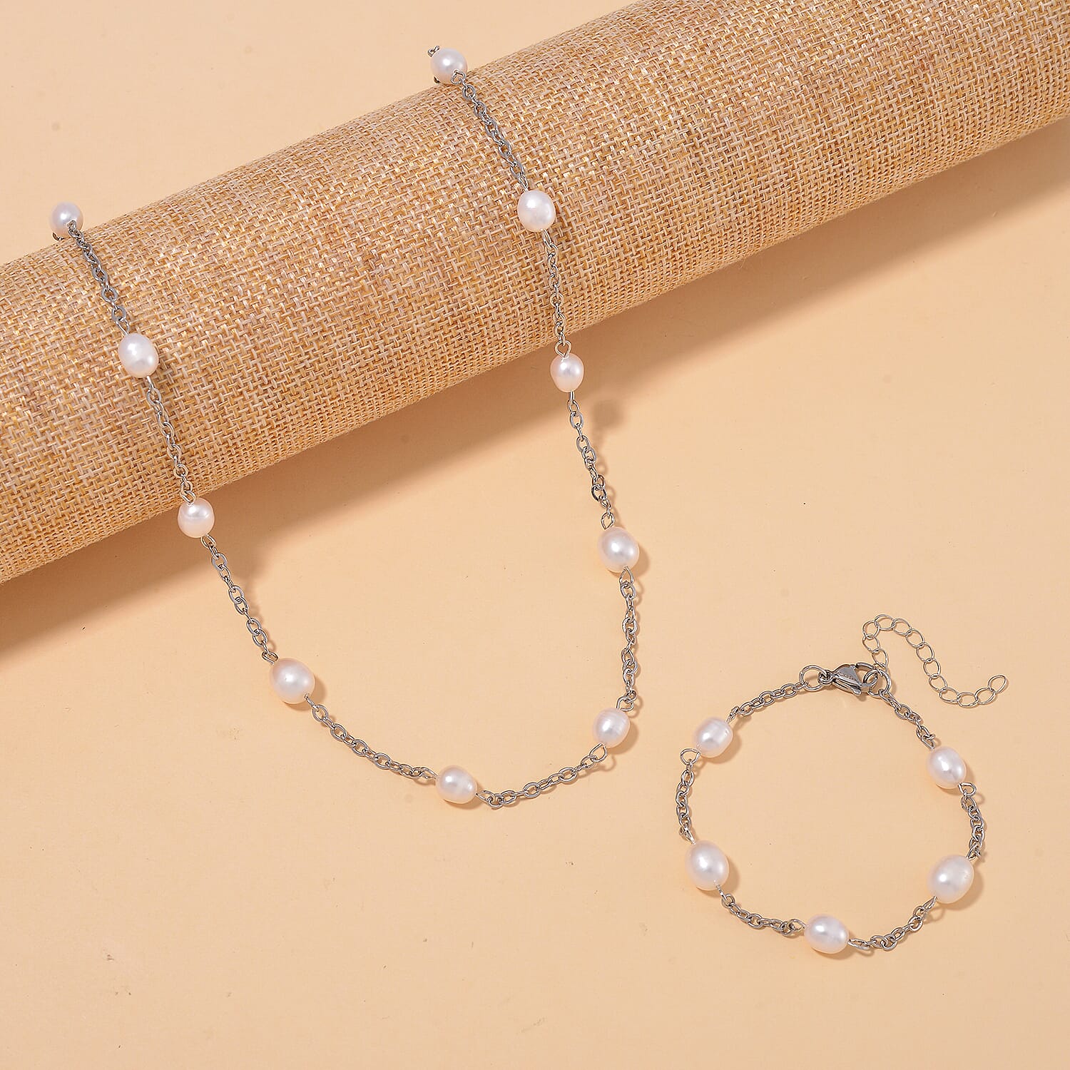 Freshwater Pearl - Product card gallery slide 2 (9432396759295)