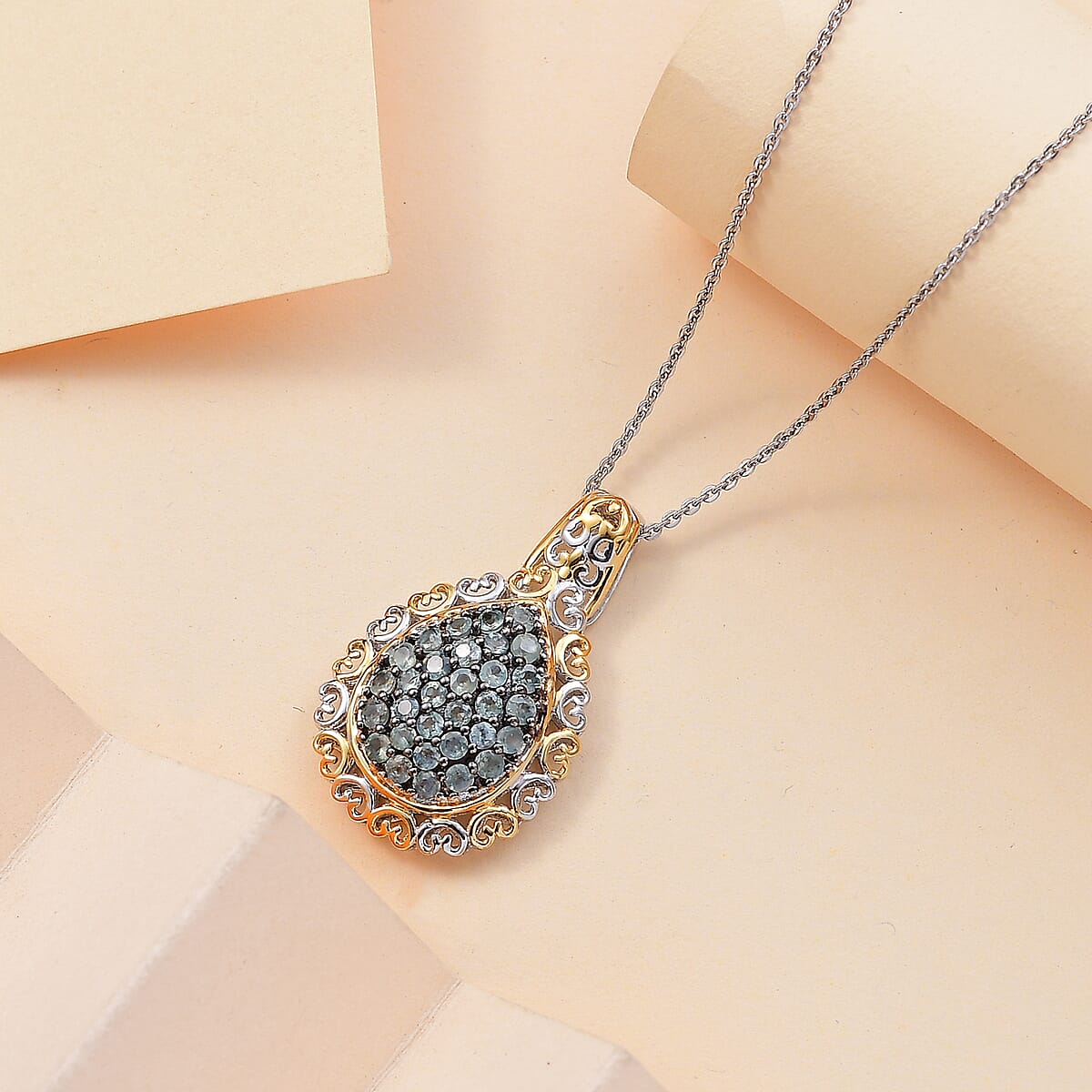 Narsipatnam Alexandrite 1.00 ctw Regal Glow Pendant Necklace in 18K Vermeil YG and Rhodium Over Sterling Silver 20 Inches image number 1