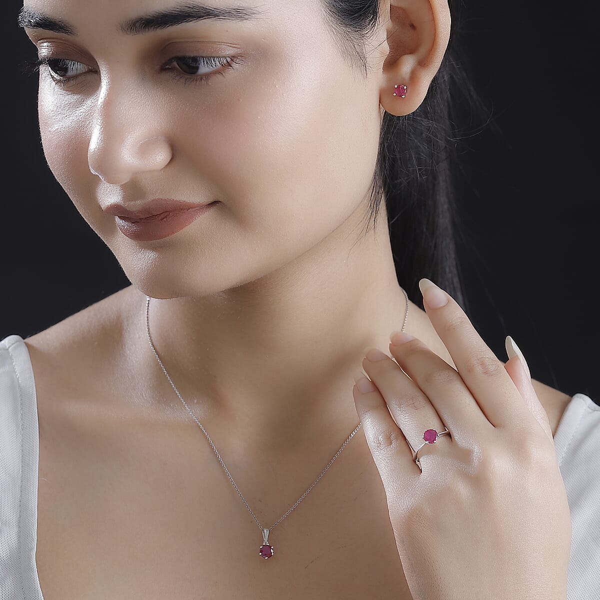 Niassa Ruby (FF) 4.25 ctw Solitaire Ring (Size 7.0), Stud Earrings and Pendant without Chain in Sterling Silver image number 2