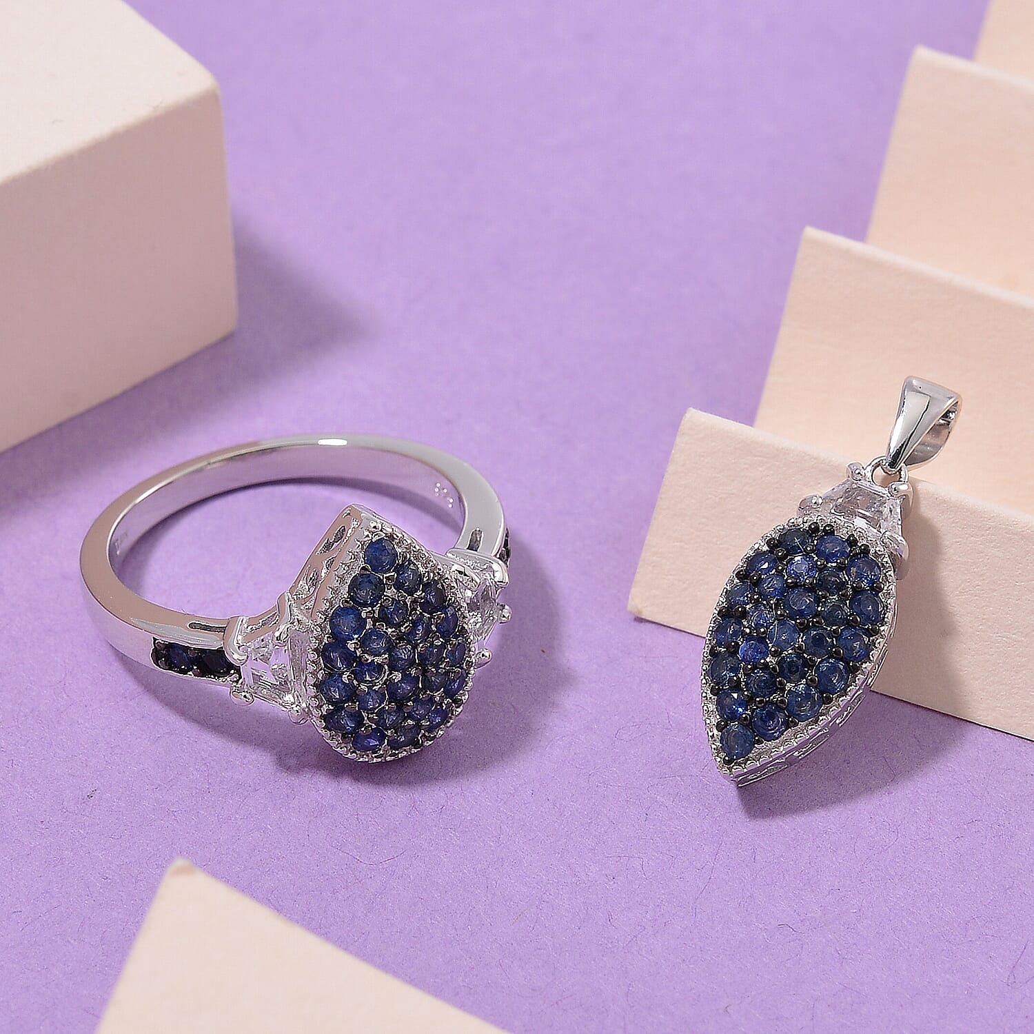 Kanchanaburi Blue Sapphire / 6