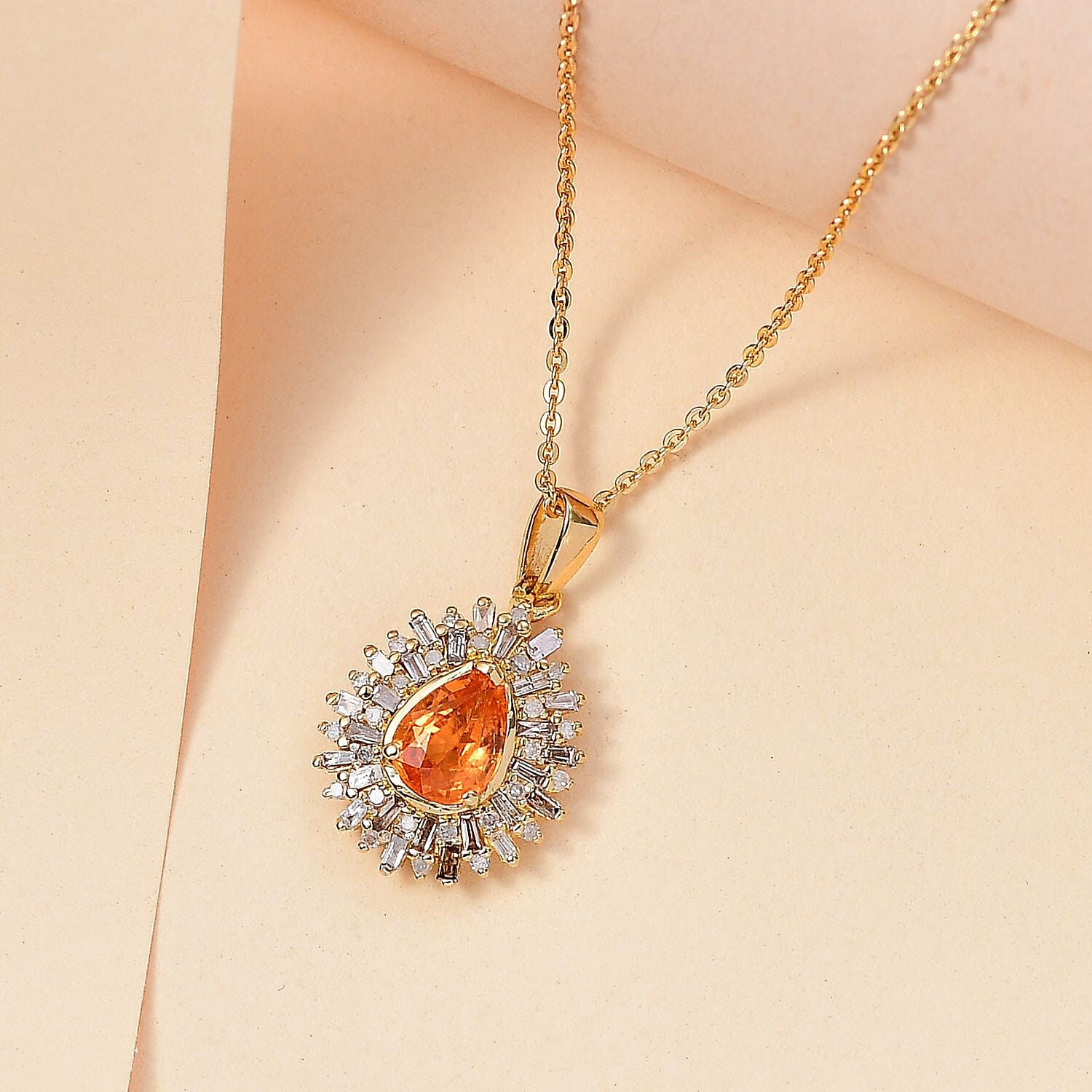 Pear - Product card gallery slide 2 (10145719910683)