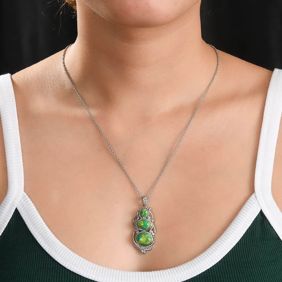 Mojave Green Turquoise 8.20 ctw Pendant Necklace (20 Inches) in Stainless Steel  image number 2