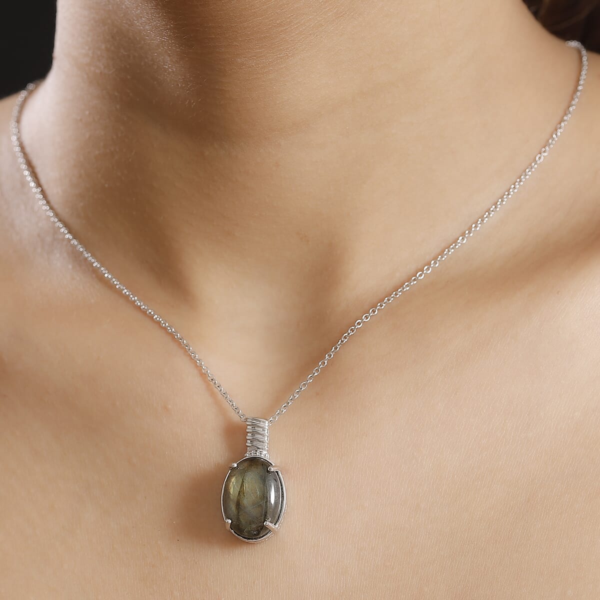 Karis Malagasy Labradorite 12.25 ctw Pendant in Platinum Bond with Stainless Steel Necklace 20 Inches image number 2