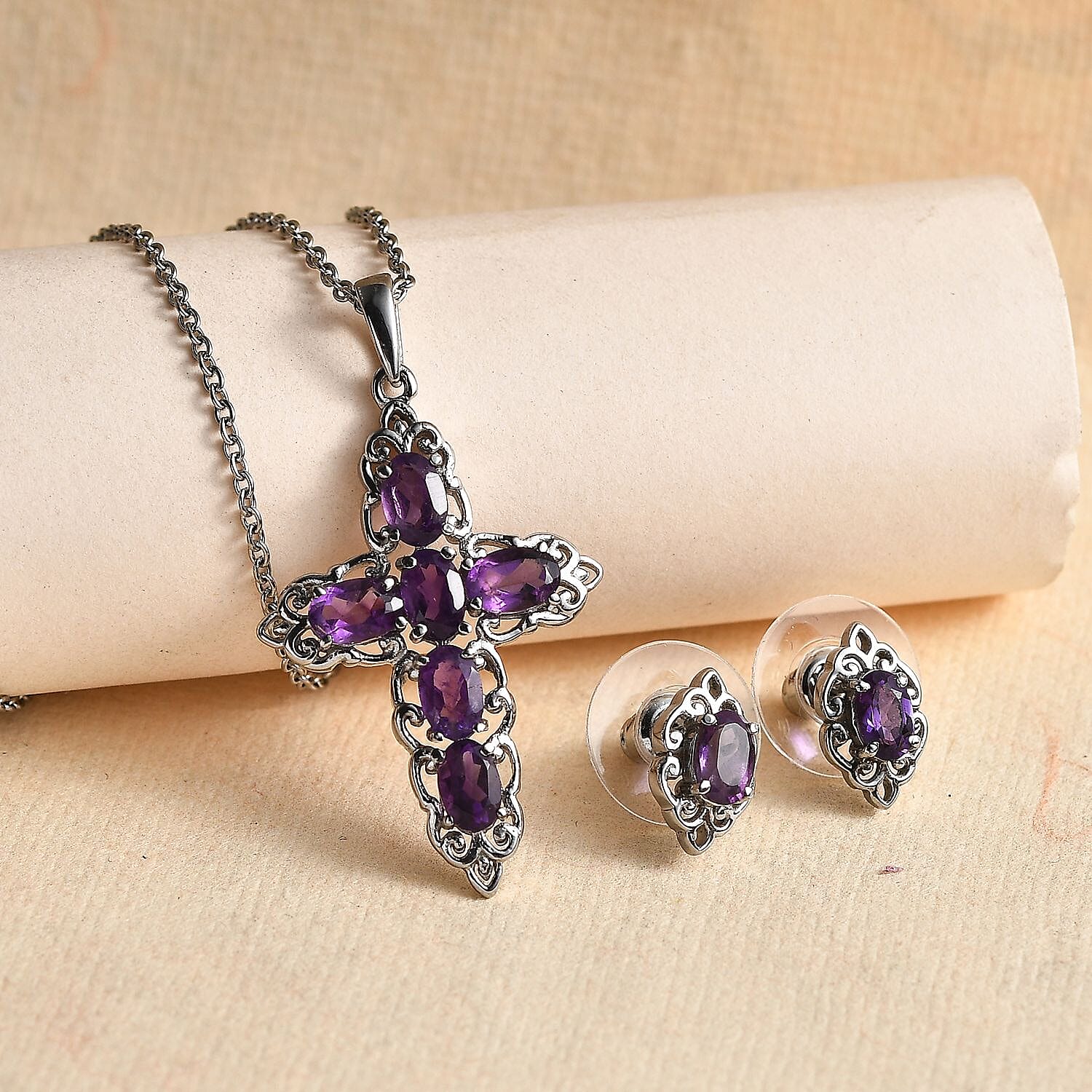 Amethyst - Product card gallery slide 2 (9432436015359)