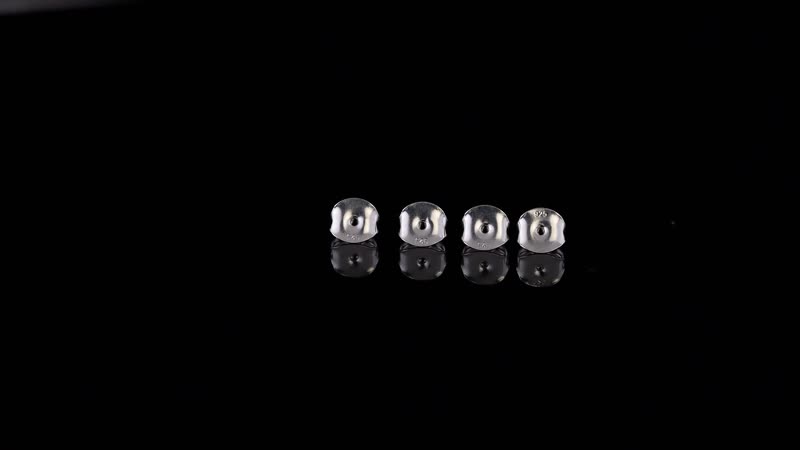 Platinum Ove Sterling Silver Set of 4 Push Back (1.05 g)