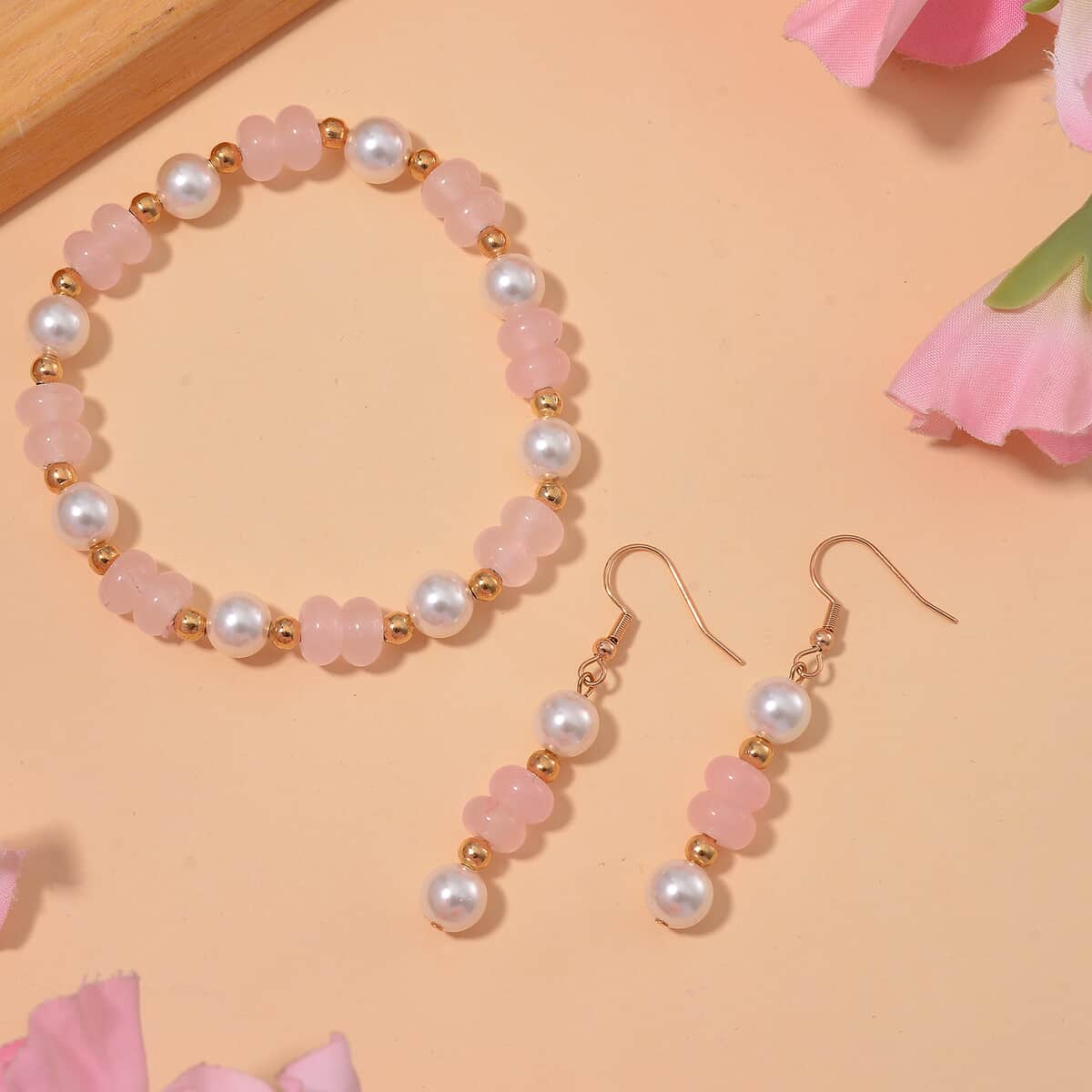 Galilea Rose Quartz 50.00 ctw and White Shell Pearl Bracelet (6.50-7.0In) and Earrings in Goldtone image number 1