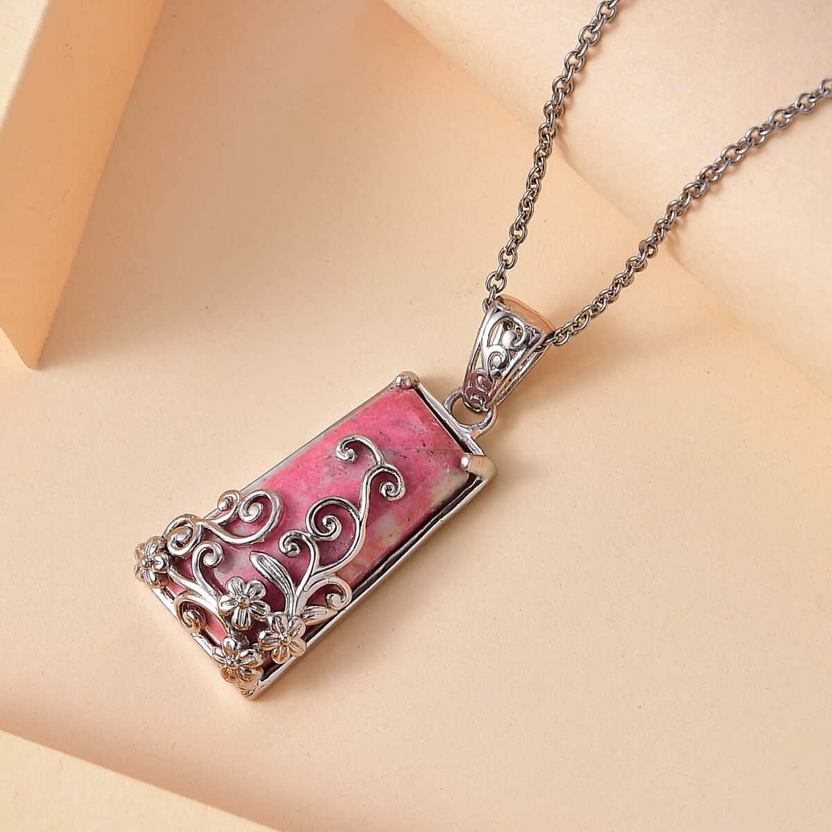 Karis Norwegian Thulite 20.50 ctw Floral Pendant in Platinum Bond with Stainless Steel Necklace 20 Inches image number 1