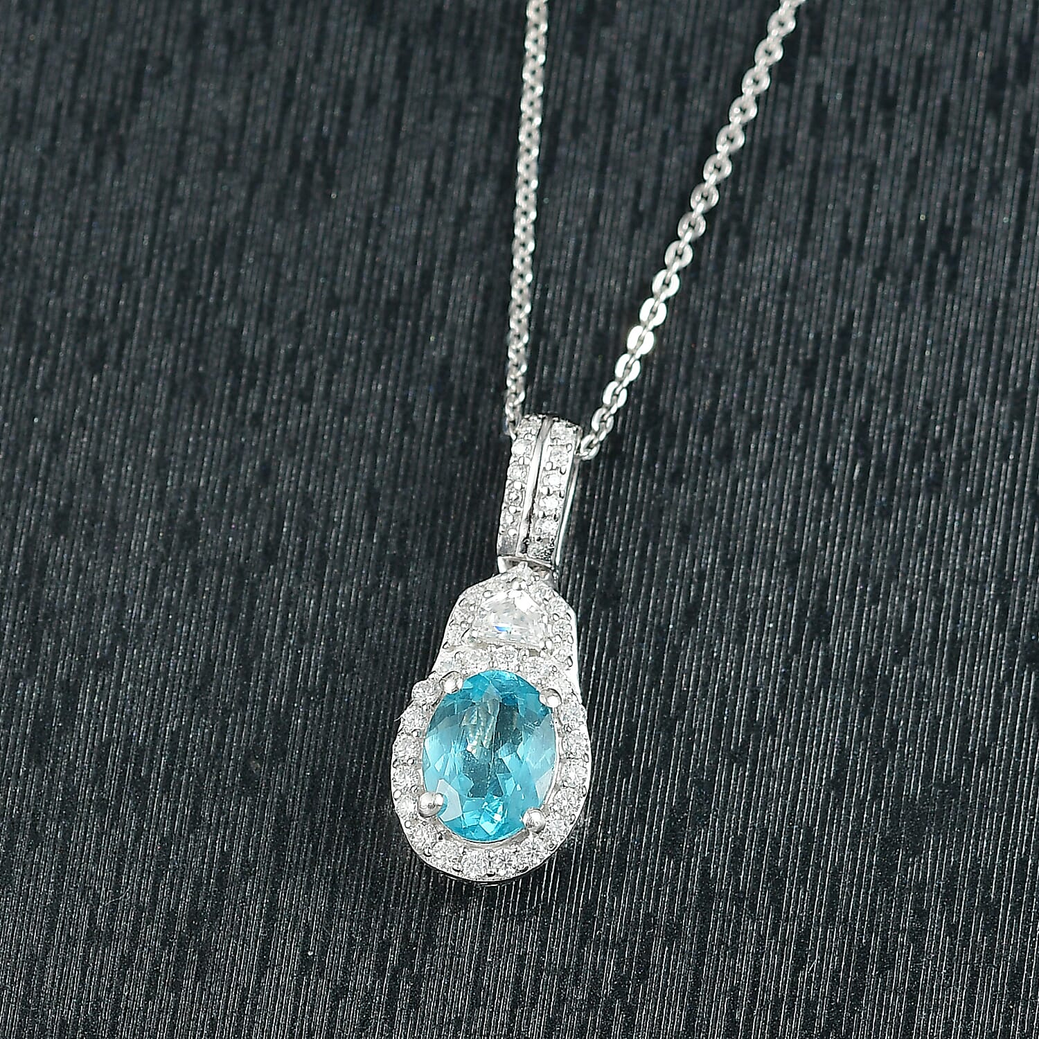 Lagoon Apatite - Product card gallery slide 2 (9432494276863)