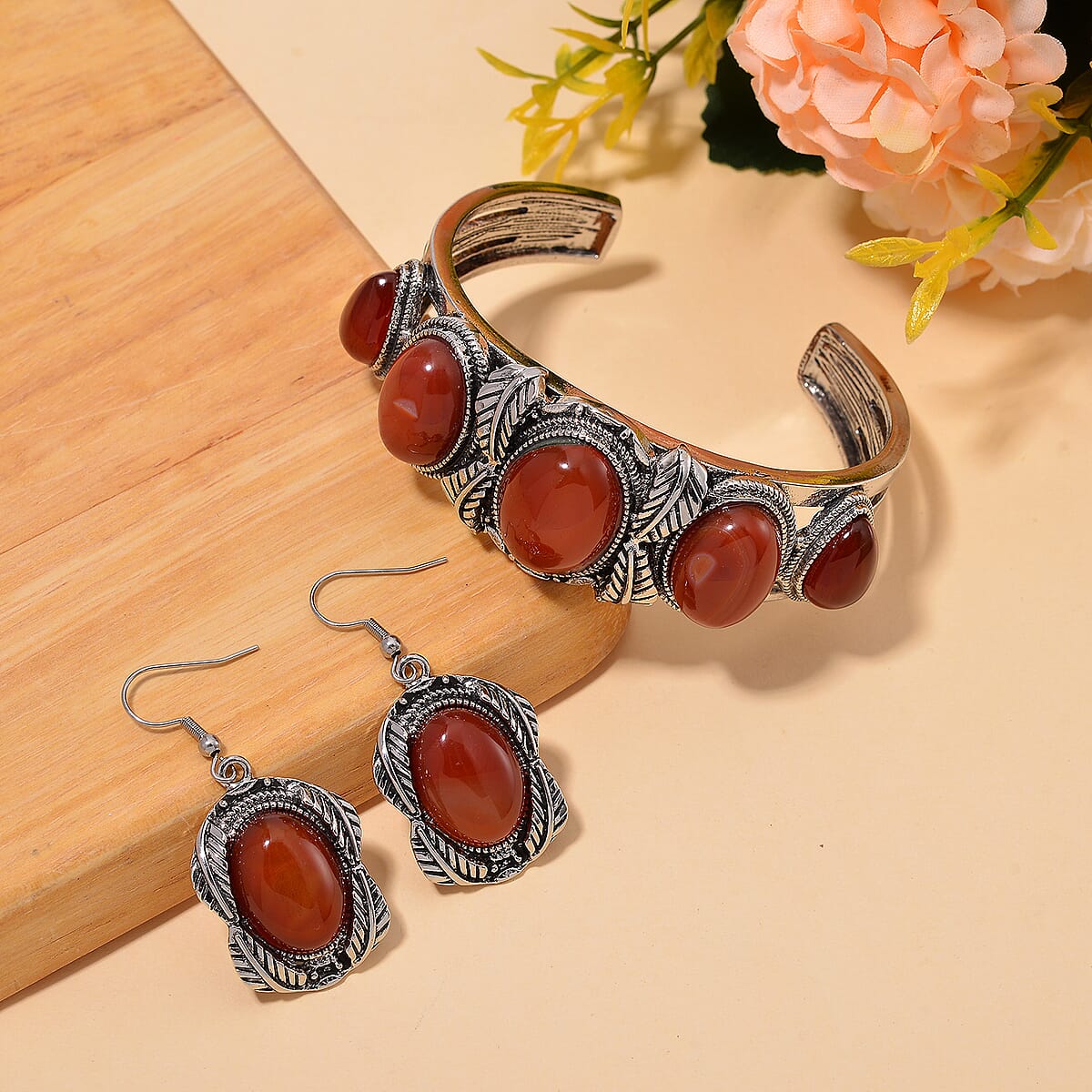 Set of 2 Red Carnelian 150.00 ctw Cuff Bracelet (7.5 In) and Earrings in Silvertone image number 1