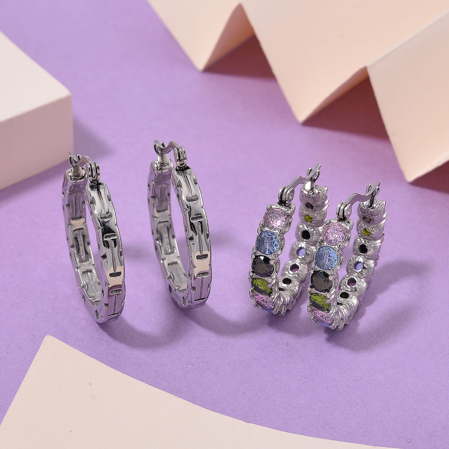 Simulated Multi color Diamond - Product card gallery slide 2 (10176644972857)