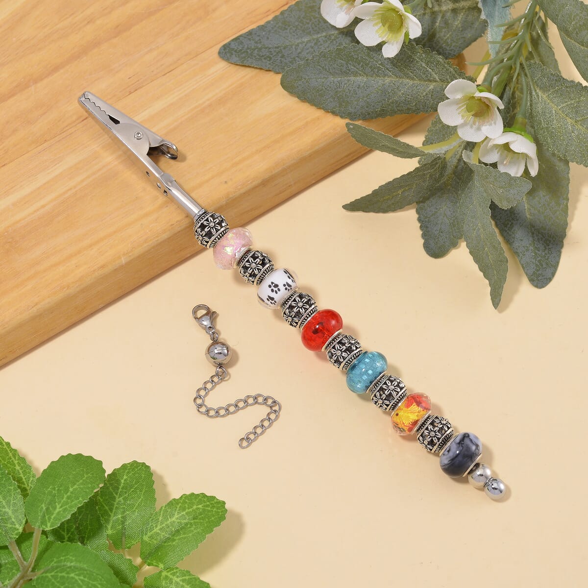 Set of 2 Murano Resin Bead Bracelet Buddy in Silvertone and Stainless Steel Magnet Lock image number 1