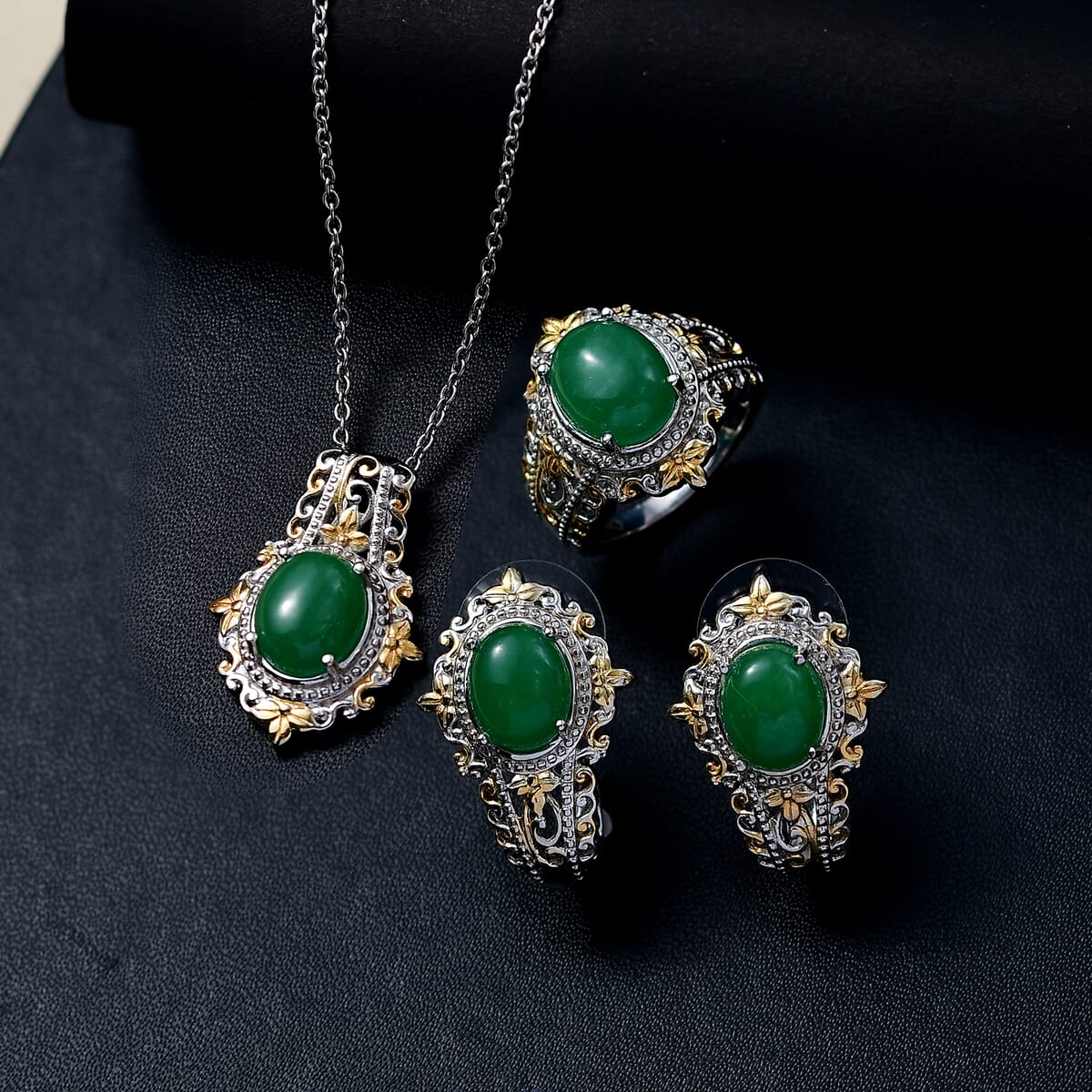 Green Jade (D) 17.40 ctw Earrings, Ring (Size 5.0) and Pendant in 14K YG and Platinum Over Copper with Magnet with Stainless Steel Necklace 20 Inches image number 1