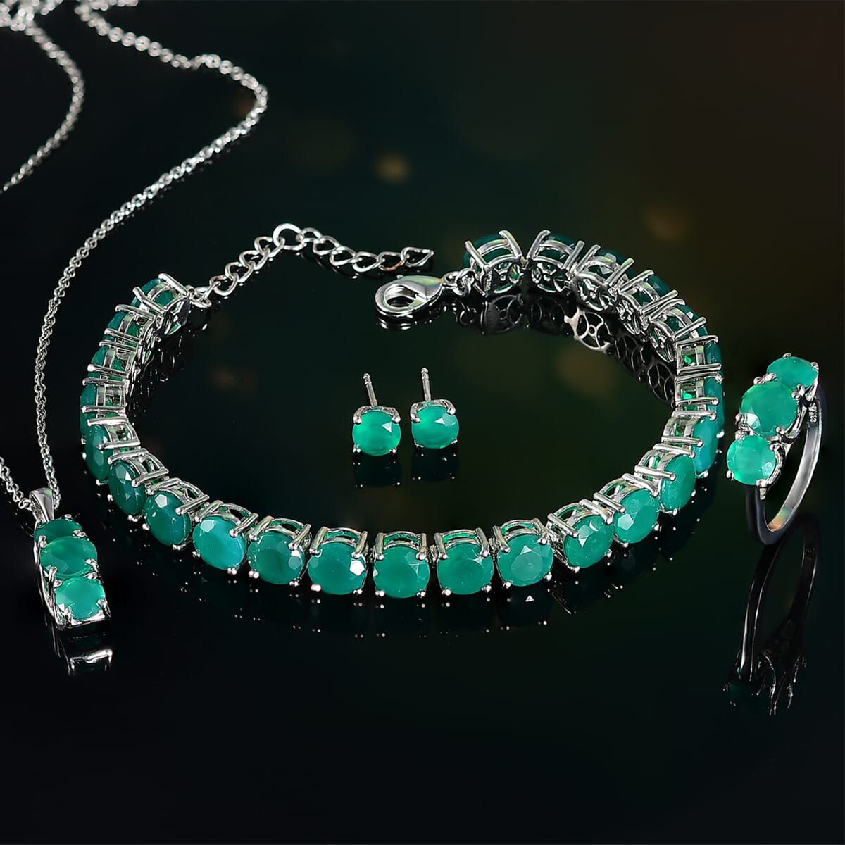 Karis Verde Onyx 37.50 ctw Bracelet (7.25In), Stud Earrings, 3 Stone Ring (Size 6.0) and Pendant in Platinum Bond with Stainless Steel Necklace 20 Inches image number 1