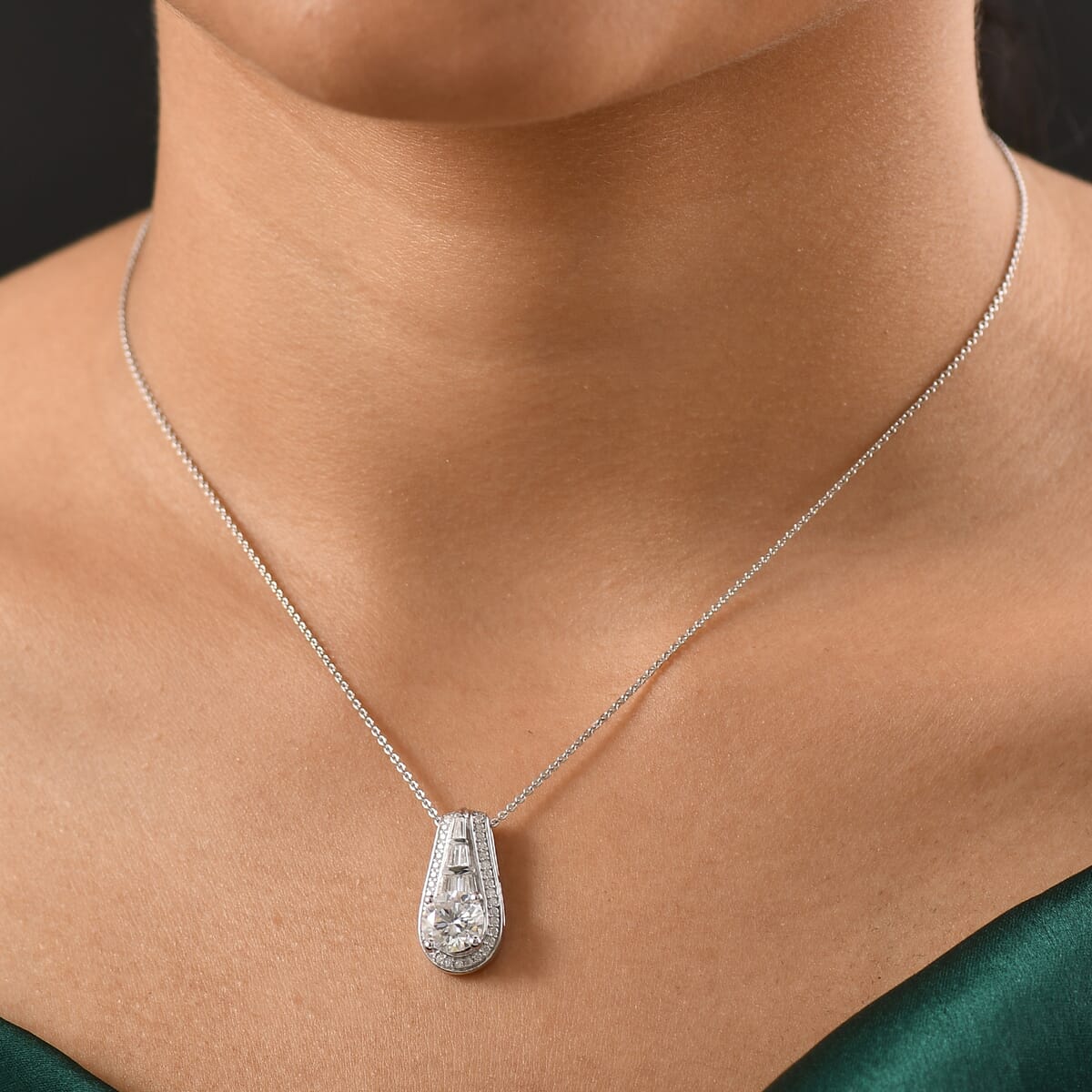 D'Joy Moissanite 2.80 ctw Pendant Necklace 20 Inches in Rhodium Over Sterling Silver image number 2