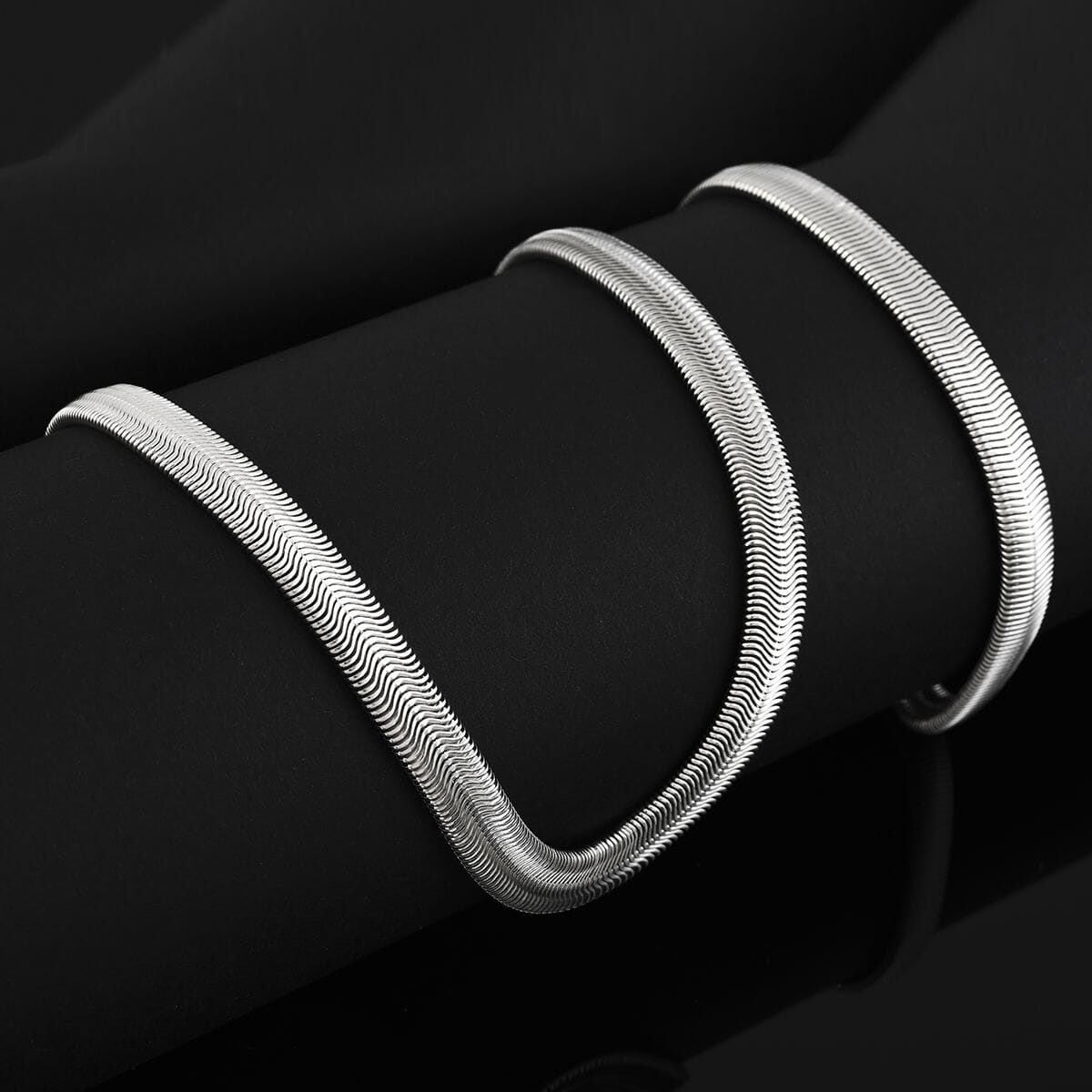 Set of Herringbone Chain Bracelet (7.50In) and Necklace 20 Inches in Stainless Steel image number 1