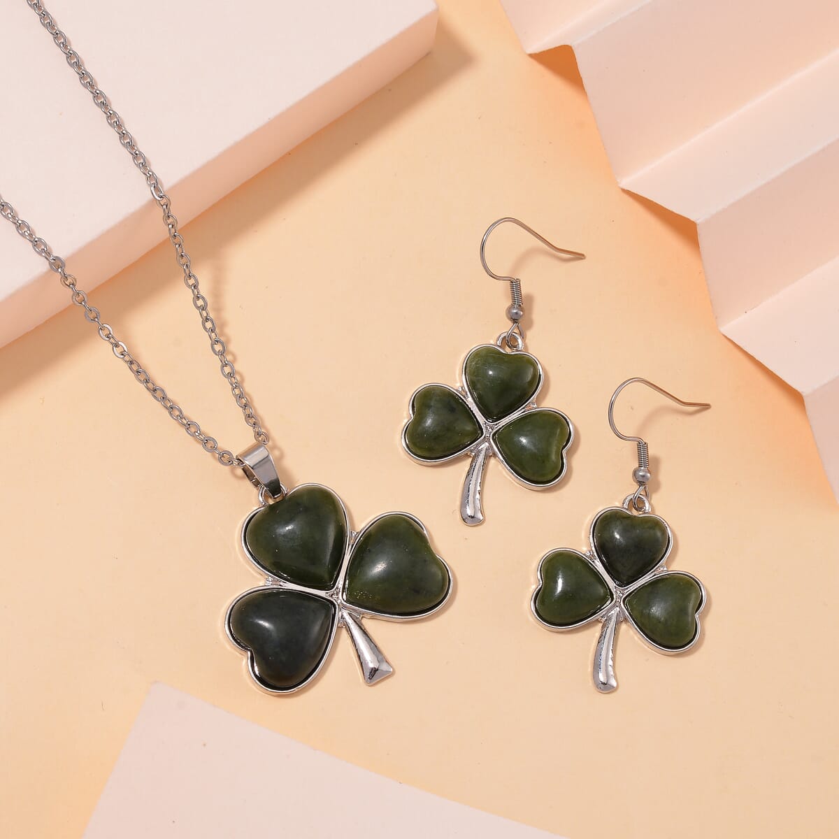 Connemara Marble 110.00 ctw Clover Leaf Earrings and Pendant Necklace 20 Inches in Stainless Steel  image number 1