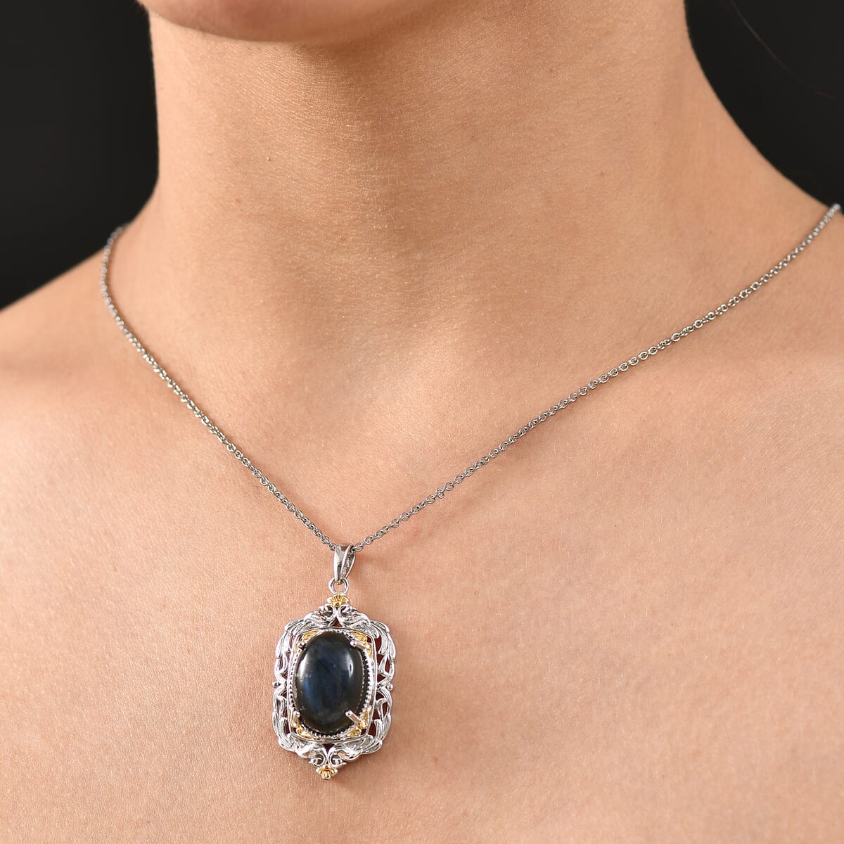 Karis Malagasy Labradorite 12.40 ctw Pendant in 18K YG Plated and Platinum Bond with Stainless Steel Necklace 20 Inches image number 2