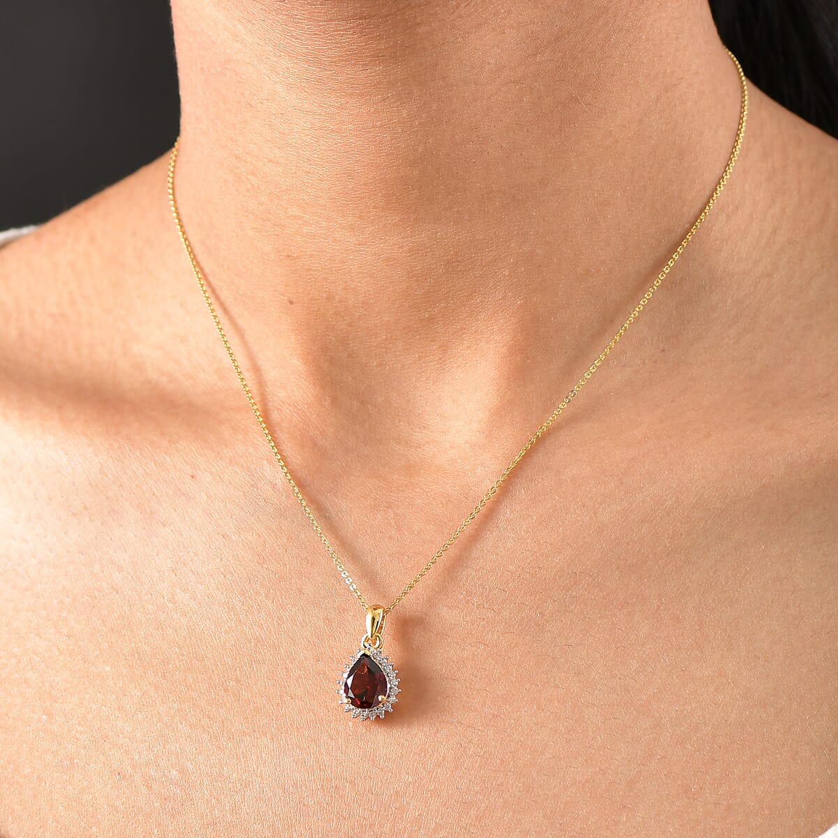 Mozambique Garnet and White Zircon 2.90 ctw Pendant Necklace in 18K Vermeil YG Over Sterling Silver 20 Inches image number 2