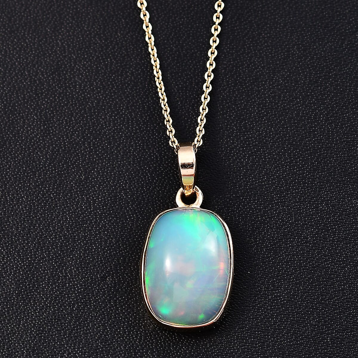 AAA Ethiopian Welo Opal 4.90 ctw Solitaire Pendant Necklace in 10K Yellow Gold 20 Inches image number 1